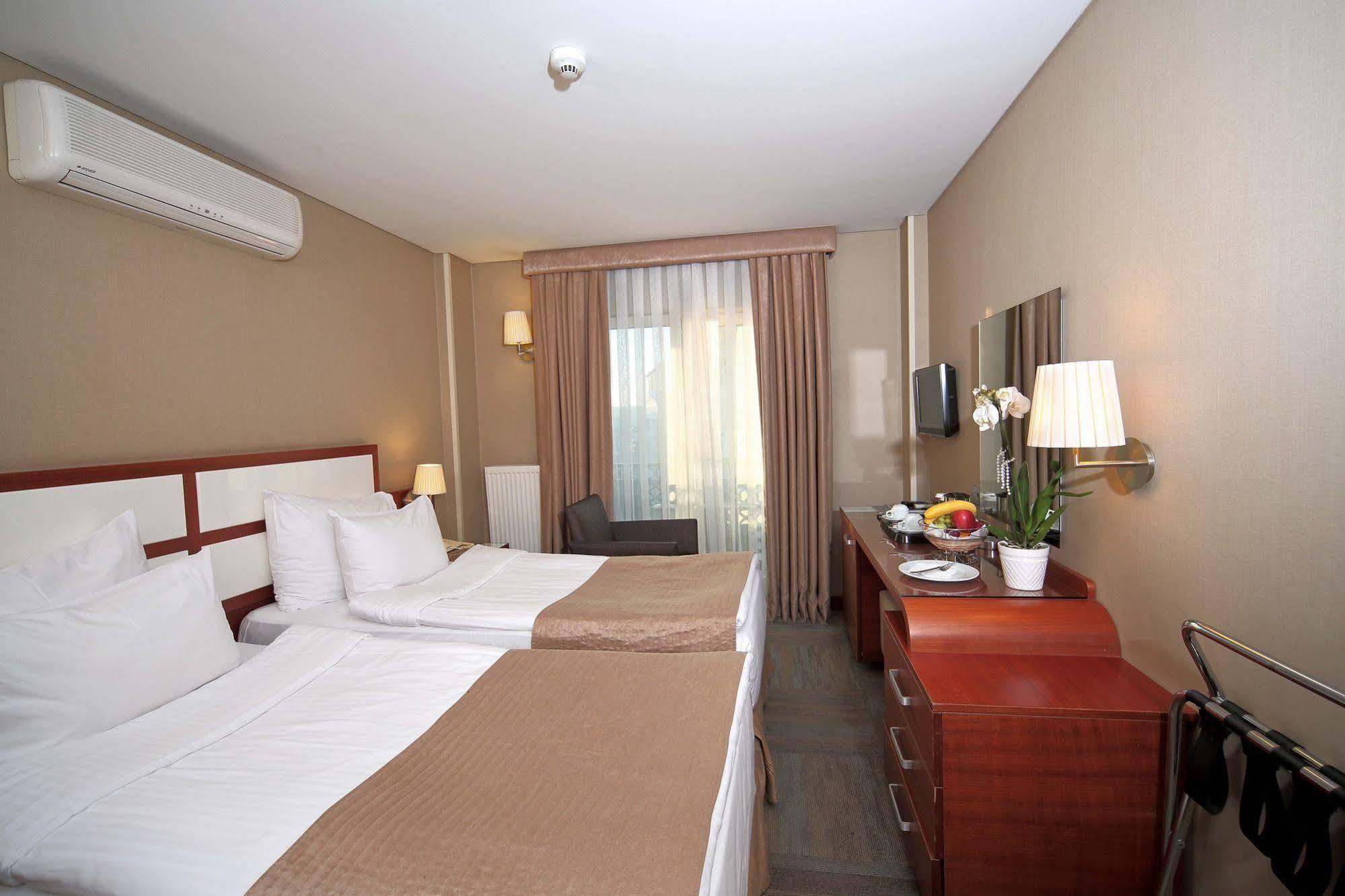 Polatdemir Hotel Istanbul Ngoại thất bức ảnh